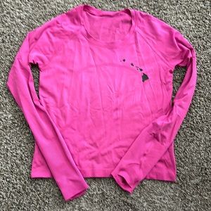 Lulu lemon Crop swiftly w/thumb holes